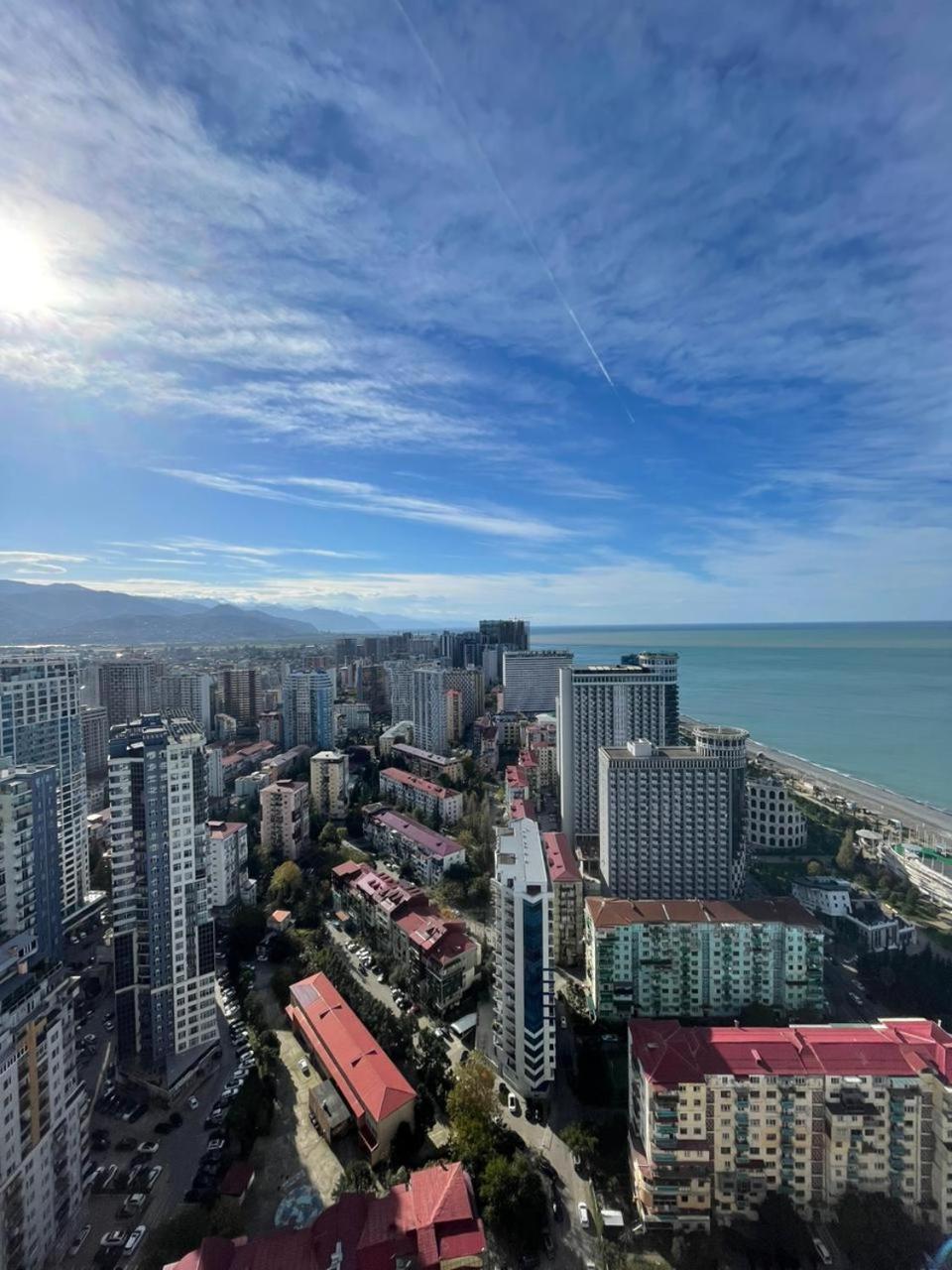 Orbi Сiti Sunshine Apartments Батуми Экстерьер фото